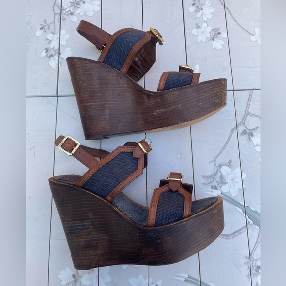 Tory Burch Brown and Black Heels - Picture 5 of 9